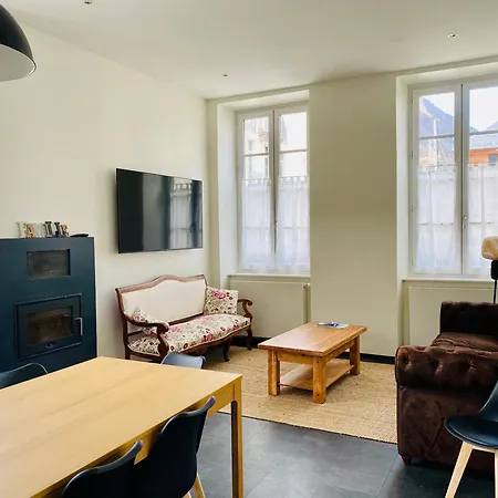 Maison Familiale Renovee Avec Jardin 3*